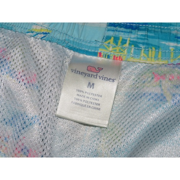 Lot of 2~ Vineyard Vines Mesh Lined Draw String Floral Swim Trunks Men's Medium - Picture 9 of 9
